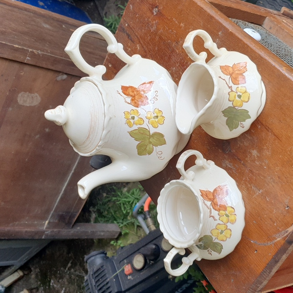 True Vintage 1950s teapot creamer sugar bowl set 1930s 1940s